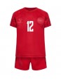 Dänemark Kasper Dolberg #12 Heimtrikotsatz für Kinder WM 2022 Kurzarm (+ Kurze Hosen)